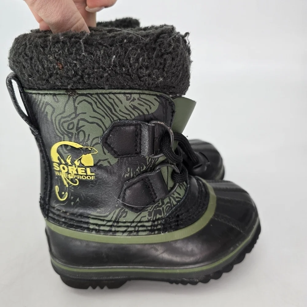 Sorel kids infants green black Winter Boots size 7